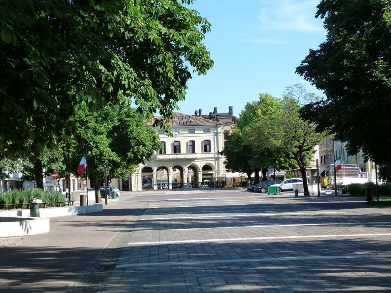 SCIENZA IN VILLA TI SFIDA - MONTEBELLUNA - PIAZZA SELESE